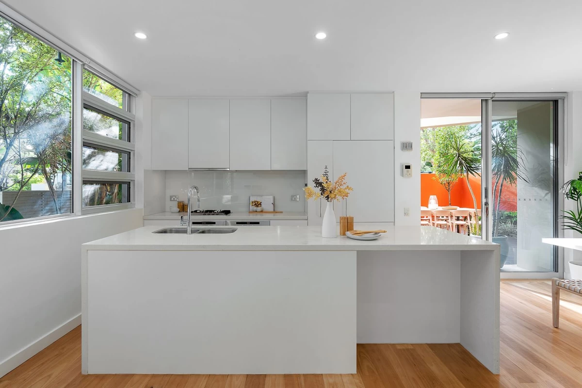 Modern kitchen with ample countertop and cabinet space - 1/70 Bradleys Head Road, Mosman, NSW 2088