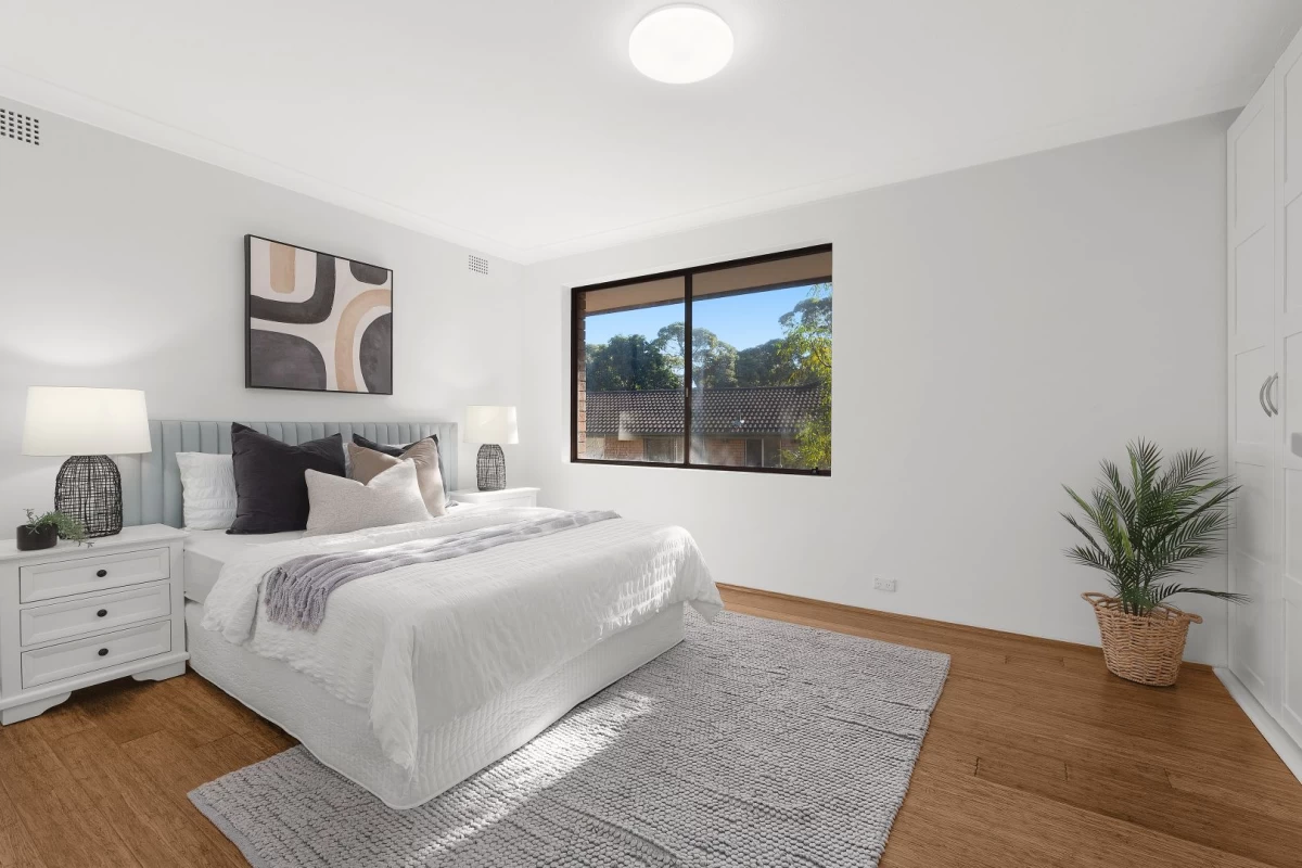 Spacious and bright bedroom with ample storage - 12/39 Helen Street, Lane Cove, NSW 2066