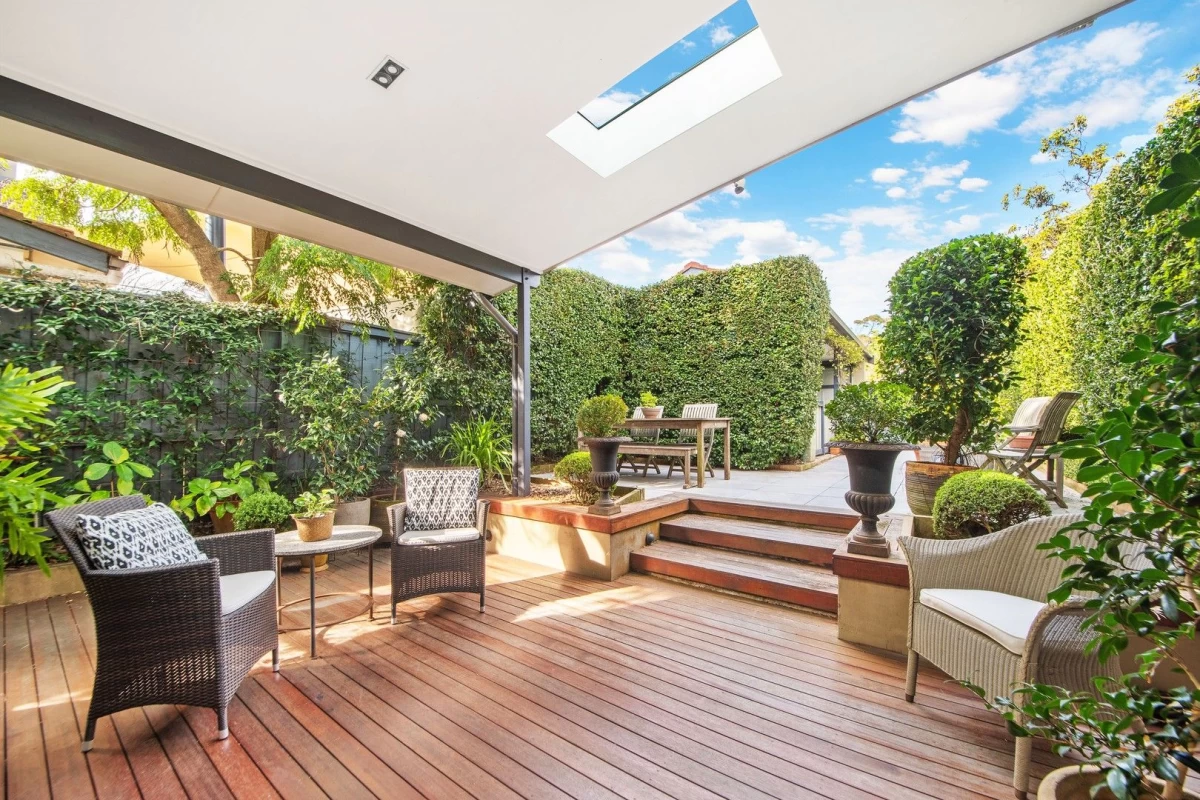 Covered patio ideal for relaxing, meals, and outdoor activities. - 127 Avenue Road, Mosman, NSW 2088