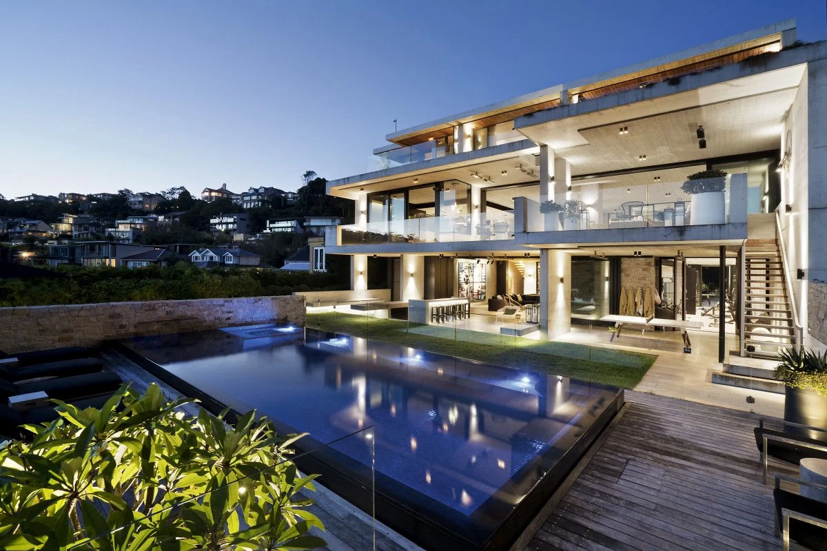 16 Iluka Road, Mosman, NSW 2088 detailed property overview, pros and cons, and an in-depth floor plan analysis