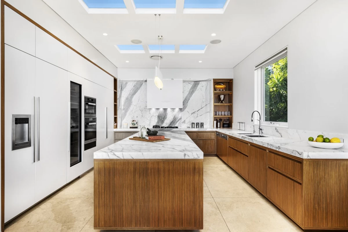 Large, bright kitchen with lots of storage and big windows - 31 Stanley Avenue, Mosman, NSW 2088