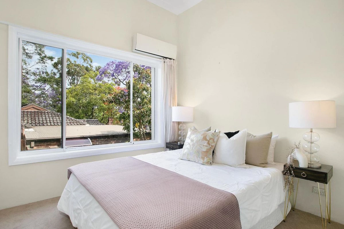 Bright and cosy bedroom with a large window and natural light - 32 Phoenix Street, Lane Cove, NSW 2066