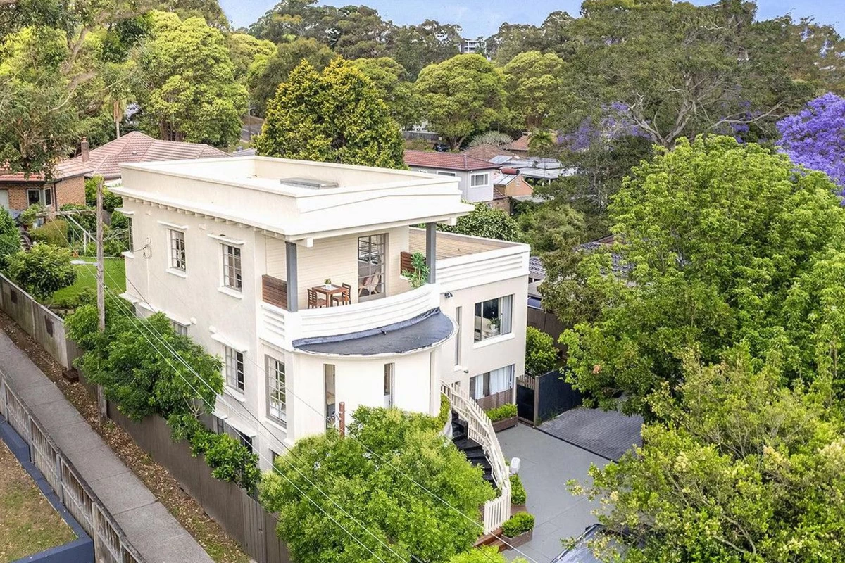 32 Phoenix Street, Lane Cove, NSW 2066 detailed property overview, pros and cons, and an in-depth floor plan analysis