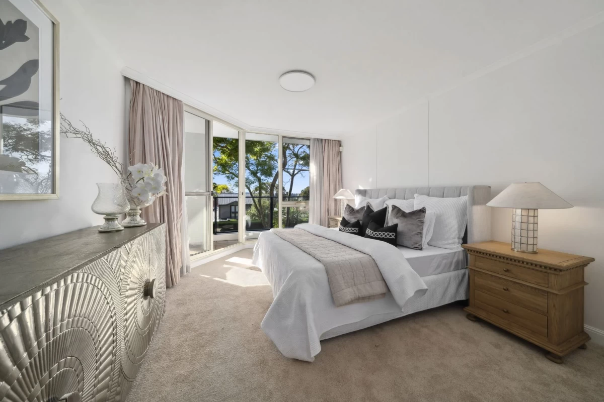 Main bedroom with large windows and balcony access - 5/2A Brady Street, Mosman, NSW 2088