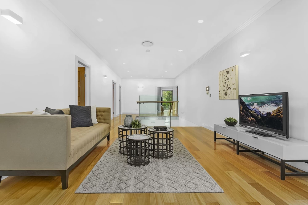 Cosy upstairs lounge area with sofa and TV - 5 Cope Street, Lane Cove, NSW 2066