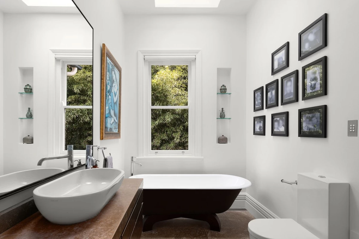 Spacious, stylish bathroom with modern fixtures and bright natural light - 9 Musgrave Street, Mosman, NSW 2088